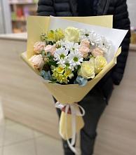 Букет цветов из:  Альстромерии, Розы и Хризантемы в Красной Горбатке